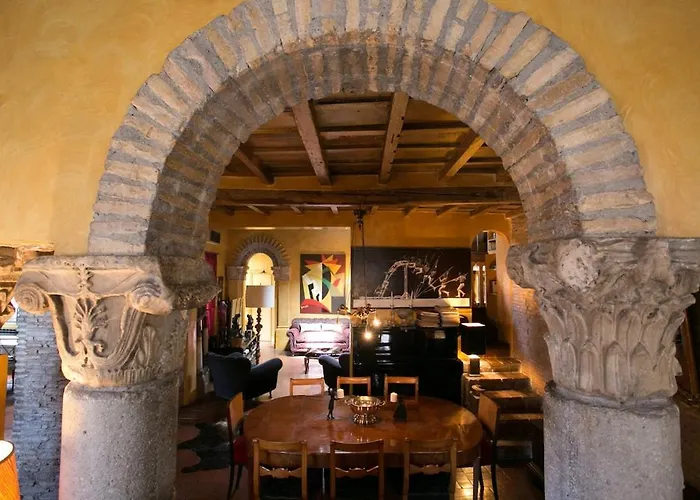 Zev's Terrace In Trastevere - Saint Peter View